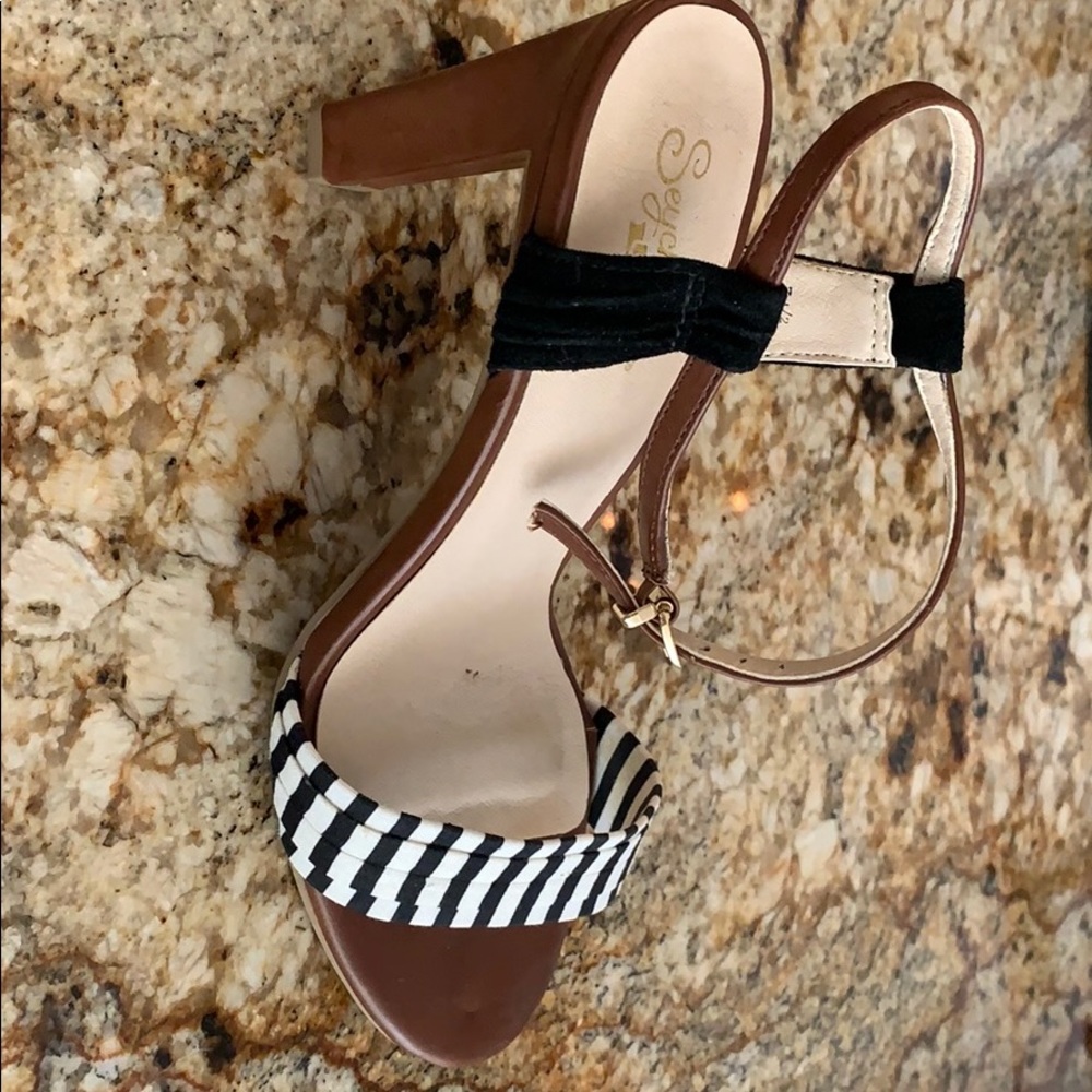 Seychelles strappy heels 7.5